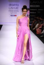 Model walk the ramp for Drashta show at Lakme Fashion Week Day 2 on 4th Aug 2012 (37).JPG